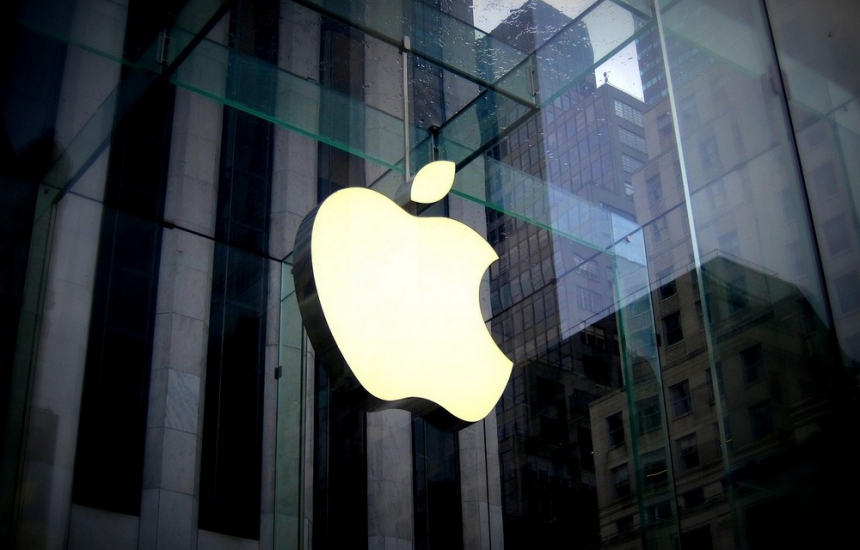 Apple дава на Siri ключовете за дома