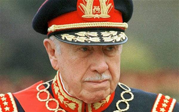 САЩ прикривали, че Пиночет е отговорен за двойно убийство на американска земя