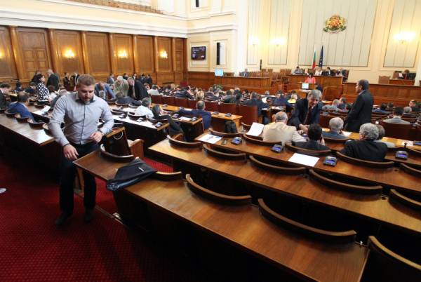 Край на парламентарната група на БДЦ