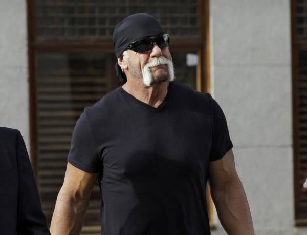 Хълк Хоган бил изритан от WWE, заради обида на расова основа