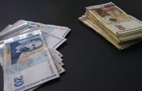 Дълговете на българите намаляват с почти 40% за година