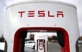 Tesla одобрена за автомобилен производител в Китай