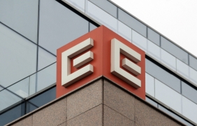 КЗК осуети сделката на "Еврохолд" за ЧЕЗ (обновена)
