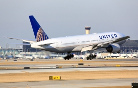 United Airlines заменя самолети Boeing с Airbus