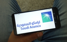 Ръст на акциите на Saudi Aramco в дебюта на фондовата борса