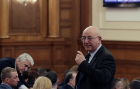 Емил Димитров официално е новият министър на околната среда и водите