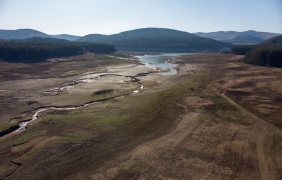 Пет воденични камъка за новия екоминистър