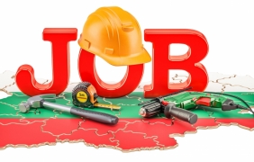 Липсват ни 100 000 специалисти
