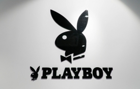 Covid-19 спря печатното издание на Playboy