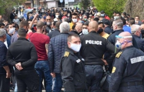 Протест във "Факултета" със засилено полицейско присъствие, но без сблъсъци