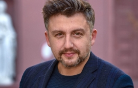 От бизнеса с любов