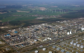 Германия поема управлението на дъщерното дружество на "Роснефт"