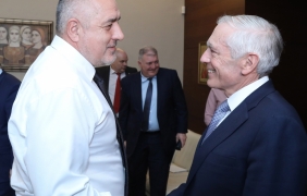 Ген. Уесли Кларк: Заинтересовани сме от успехите ви в борбата с контрабандата