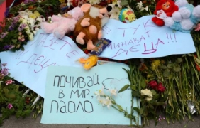 Майки излизат на мълчалив поход