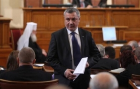 Коефициентът ”полезност” на Патриотичния фронт засега е равен на нула