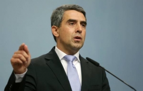 Плевнелиев: По-добре е да имаме икономически проблеми, отколкото да носим исторически срам