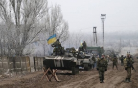 Луганск изтегля тежките си оръжия от фронта
