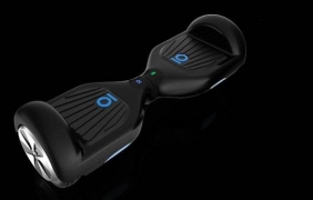 Моторизиран скейтборд измества Segway