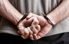 Учител бе осъден на 10 години затвор за педофилия в Индонезия
