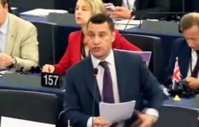 Протест спря обсъждането на TTIP в Европейския парламент