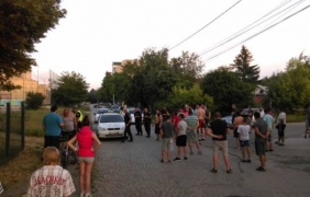 Седем ранени при скандал за силна музика между българи и роми в София