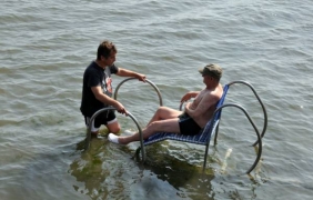 Уникално съоръжение, позволяващо достъп на инвалиди до морето, окрадено...