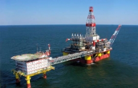 ”Лукойл” с кредит от 1 млрд. долара