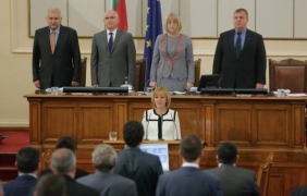 Мая Манолова положи клетва като омбудсман