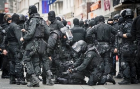 Френската полиция не е имала предварителни данни за камикадзето от Сен Дени