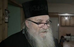 Отец Иван от Нови хан заплашван със смърт по телефона