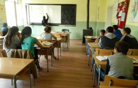 Учебният процес в 334 училища в страната е преустановен