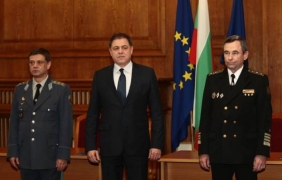Новият началник на отбраната прие поста