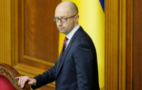 Украинският премиер оцеля парадоксално
