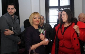Мая Манолова обеща награда за разчитане на сметка за парно