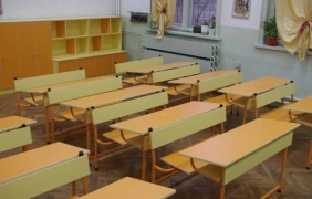 Майка нападна учителка в Разград заради хилка за тенис