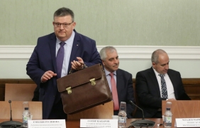 Прокуратурата проверява ДОСТ дали отговаря на изискванията на Конституцията