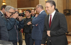 Видим провал