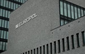Европол арестува 22-ма от група за контрабанда на наркотици