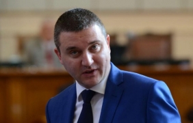 Владислав Горанов: Можем да платим наведнъж изтребителите