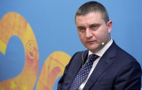 Горанов: Можем да платим наведнъж изтребителите F-16